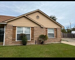 508 Heritage Cove in La Place, LA - Building Photo