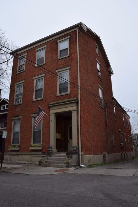 313 Garrard St in Covington, KY - Building Photo