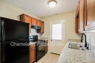 3407 SW Victoria Pl in Bentonville, AR - Building Photo - Building Photo