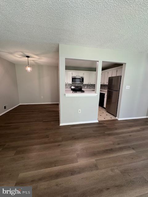 27 Mendrey Ct in Trenton, NJ - Building Photo - Building Photo