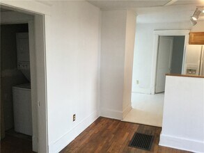 224 W Watson St in Fayetteville, AR - Building Photo - Building Photo