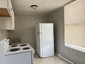 729 E Maple St, Unit #3 in Johnson City, TN - Foto de edificio - Building Photo