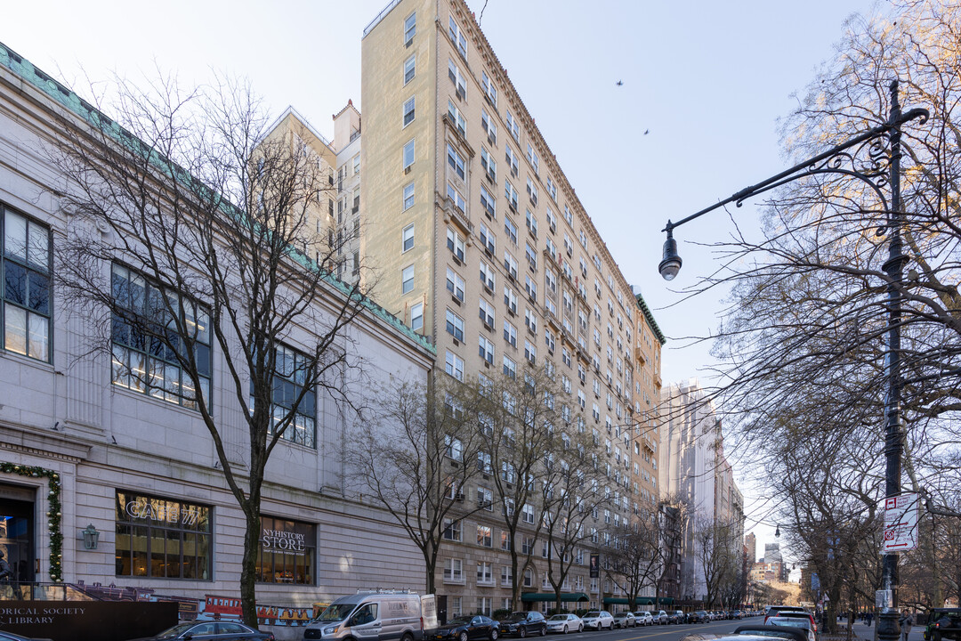 6-16 W 77th St in New York, NY - Foto de edificio