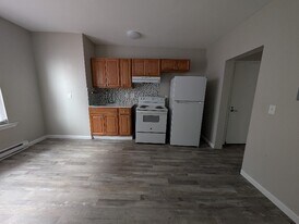 421 Washington St, Unit B7 in Hartford, CT - Building Photo