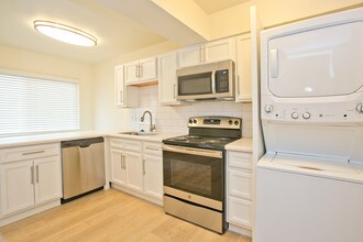 Highland 24 in Phoenix, AZ - Foto de edificio - Interior Photo
