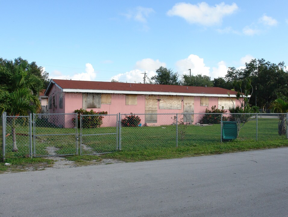 7730 NW 12th Ave in Miami, FL - Building Photo