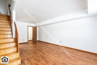 5215-5217 Vermont Ln in Fort Wayne, IN - Building Photo - Building Photo