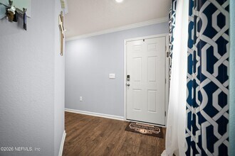 6092 Bucking Bronco Dr in Jacksonville, FL - Building Photo - Building Photo