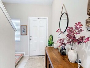 10525 Oakside Dr in Palmetto, FL - Foto de edificio - Building Photo