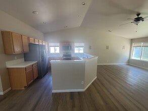 2504 Ficus Dr in West Richland, WA - Building Photo - Building Photo