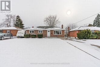 177 Myrtle St in St Thomas, ON - Building Photo - Building Photo