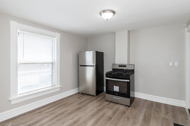 115 E Foraker St, Unit 2 in Dayton, OH - Building Photo - Building Photo