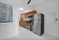 610 12th St, Unit #5 in Miami Beach, FL - Foto de edificio - Building Photo