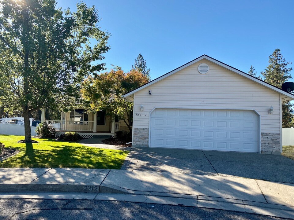 2312 E Timbercrest Ct in Post Falls, ID - Building Photo