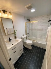 7487 SW 82nd St in Miami, FL - Building Photo - Building Photo