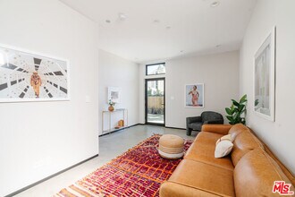 611 Broadway St in Los Angeles, CA - Building Photo - Building Photo