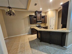 20 May Ave in Mission, TX - Building Photo - Building Photo