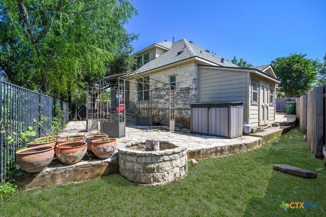 property at 2000 McIllwain Cove