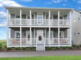 212 Great Loop E Dr in Ottawa, IL - Building Photo