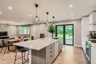 880 Grape St in Denver, CO - Building Photo - Building Photo