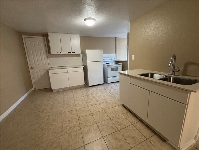 property at 7314 Navigation Blvd