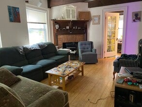 16 Adams St, Unit 1 in Burlington, VT - Building Photo - Building Photo