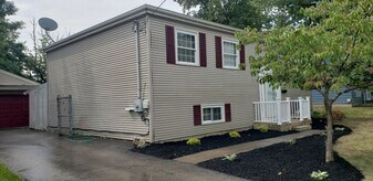 4629 Burkey Rd in Youngstown, OH - Building Photo