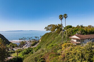 3029 Sea Cliff in Santa Barbara, CA - Building Photo - Building Photo