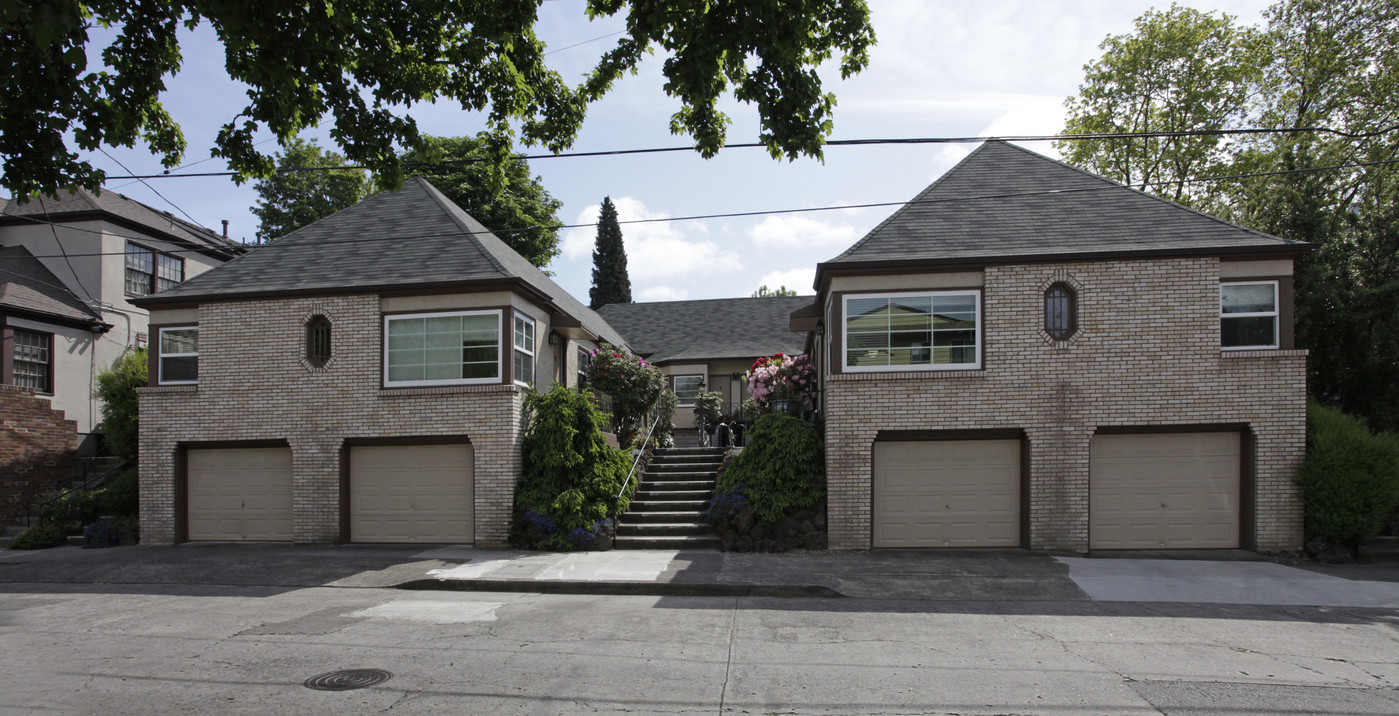 Residential Condominium in Portland, OR - Building Photo