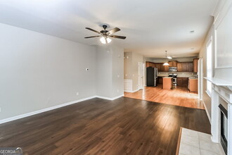 5212 Inverness Ct in Douglasville, GA - Foto de edificio - Building Photo