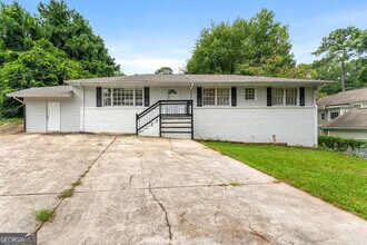 1131 Custer Ave SE in Atlanta, GA - Building Photo - Building Photo