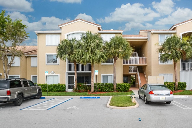 242 Village Blvd-Unit -2203 in Tequesta, FL - Building Photo - Building Photo