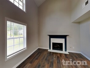 1053 Abercorn Way in Douglasville, GA - Foto de edificio - Building Photo