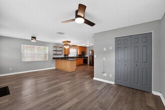 516 3rd Ave NE in Largo, FL - Building Photo - Building Photo