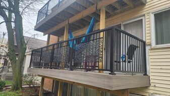 915 S Division St in Ann Arbor, MI - Building Photo