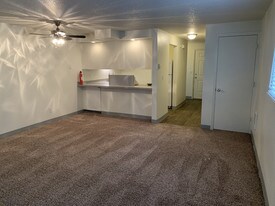 Westridge Apartments in Vancouver, WA - Building Photo