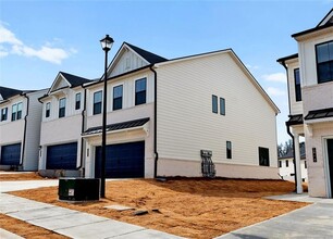 1934 Westwind St in Lawrenceville, GA - Building Photo - Building Photo