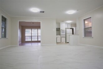 5007 Hazelton St in Houston, TX - Building Photo - Building Photo