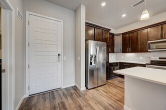 400 E Fremont Pl in Littleton, CO - Building Photo - Building Photo