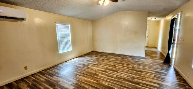 property at 2555 Lee Turner Rd