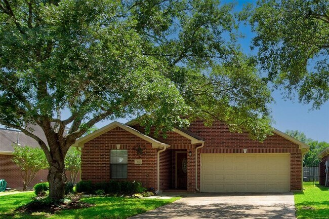 property at 402 Live Oak Ln