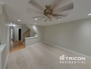 1568 Hummingbird Ct in Yardley, PA - Building Photo - Building Photo