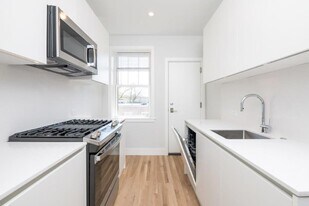 19 Forest St, Unit 41 in Cambridge, MA - Building Photo