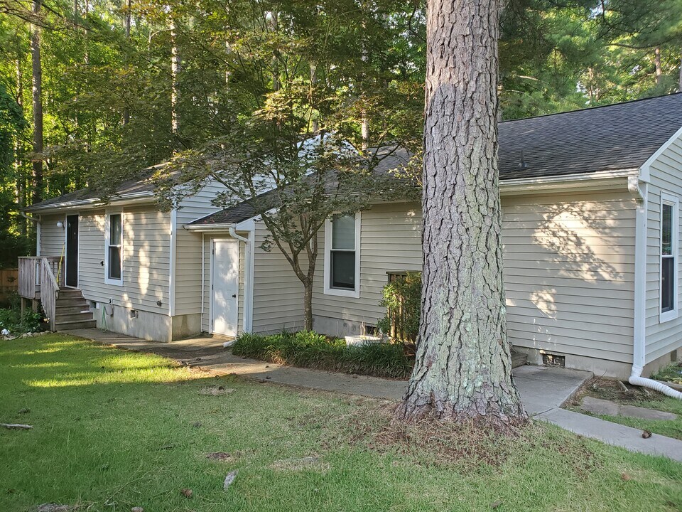 3 Baytree Ct, Unit B in Durham, NC - Foto de edificio