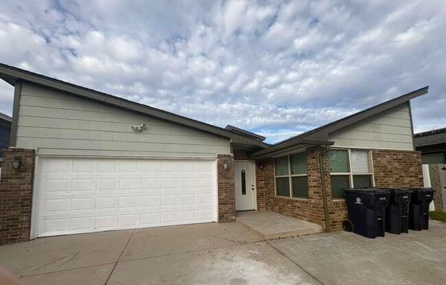 property at 1217 SW 18th St