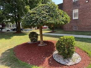 1549 Central Park Ave in Yonkers, NY - Building Photo - Building Photo