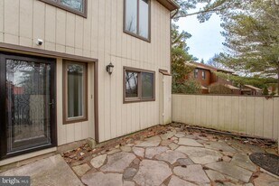 17 Eden Roc in New Hope, PA - Building Photo