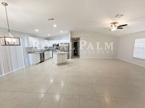 210 Manatee St in Ft. Myers, FL - Building Photo - Building Photo