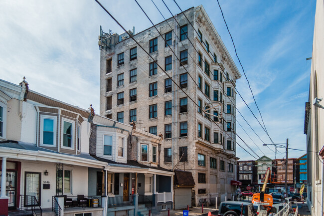 17-23 S 52nd St in Philadelphia, PA - Foto de edificio - Building Photo