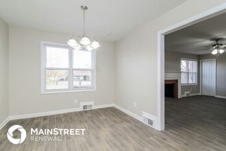 936 Rock Spring Dr in Winston-Salem, NC - Foto de edificio - Building Photo